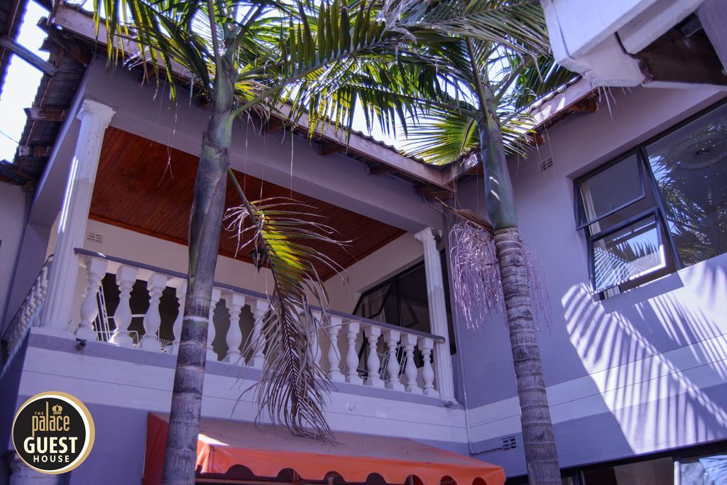 The Palace Guest House Harare Exterior photo